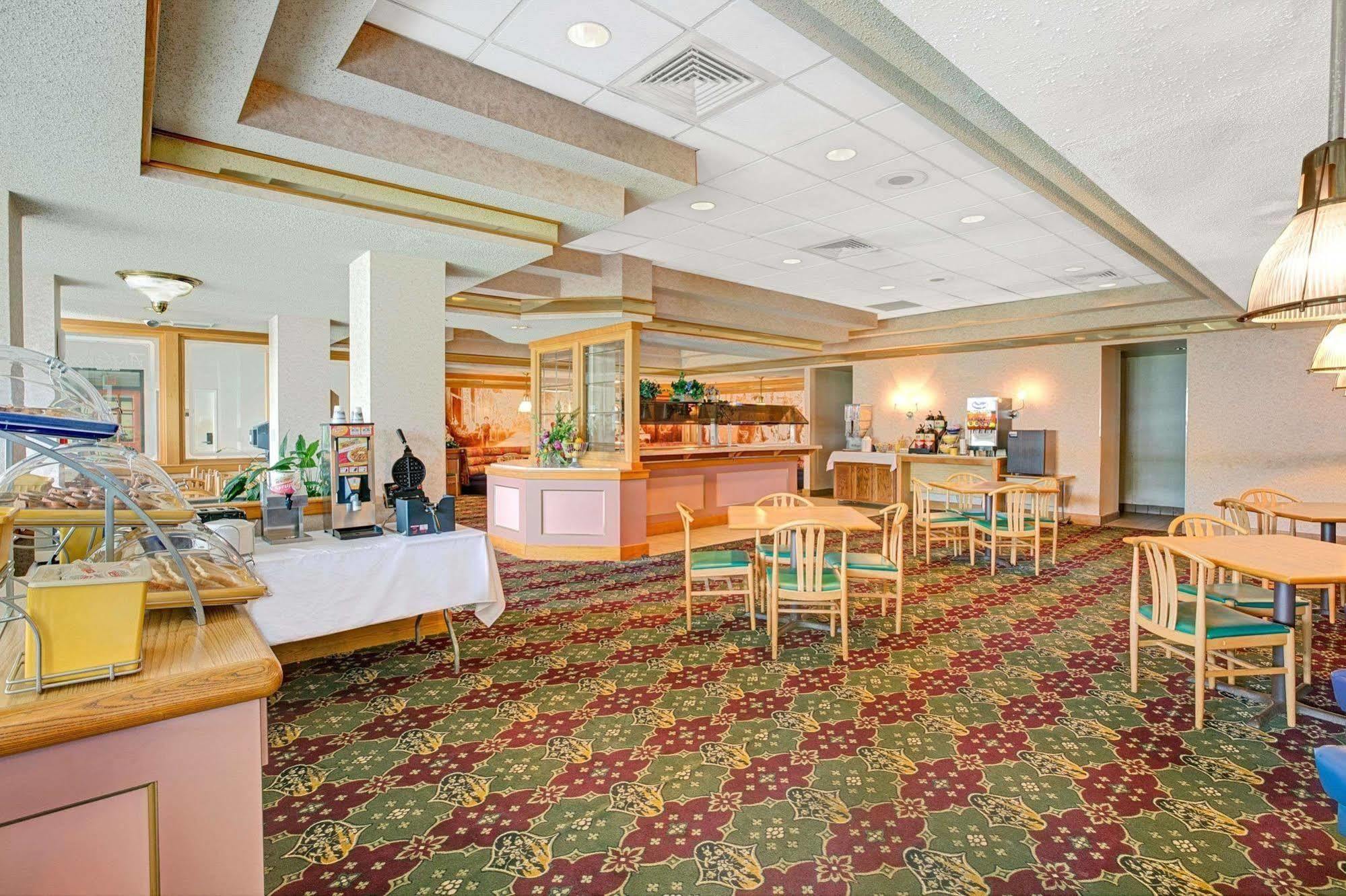 Days Inn Lake Norman Cornelius Exterior foto